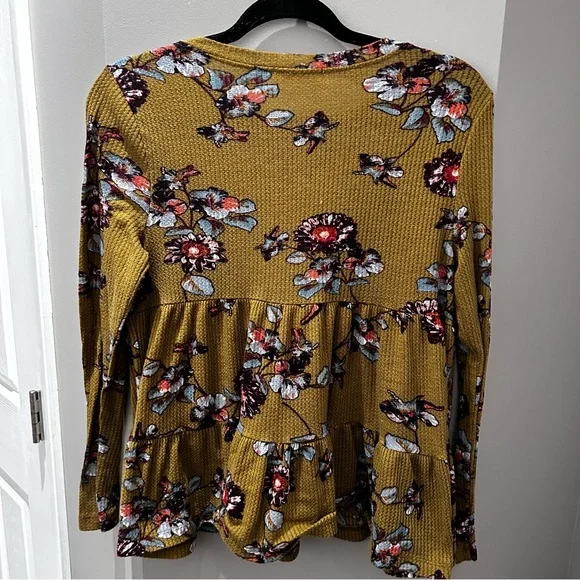 Altar’d State Floral Flowy Blouse-Sm - Picture 4 of 4